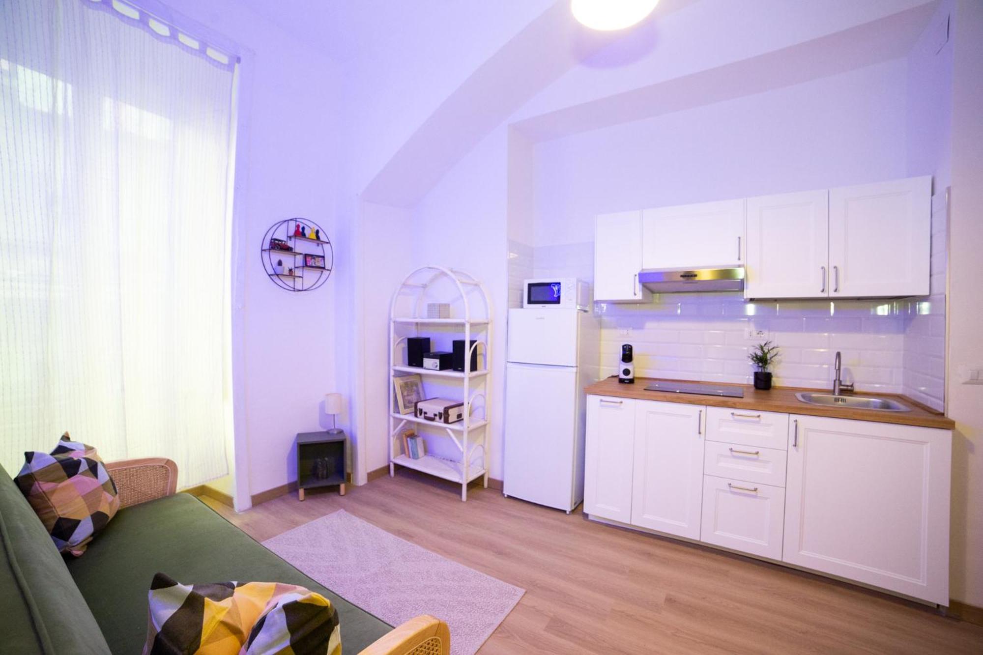 B&B 4Cella Наполи Екстериор снимка