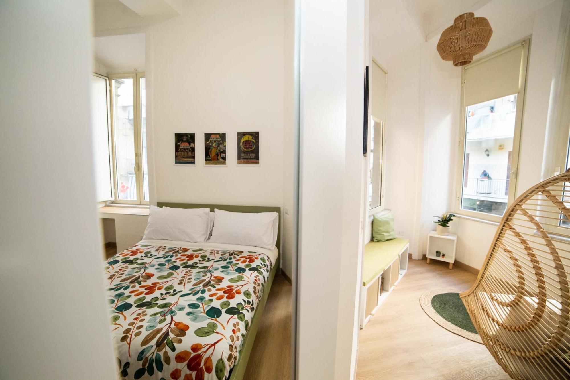 B&B 4Cella Наполи Екстериор снимка