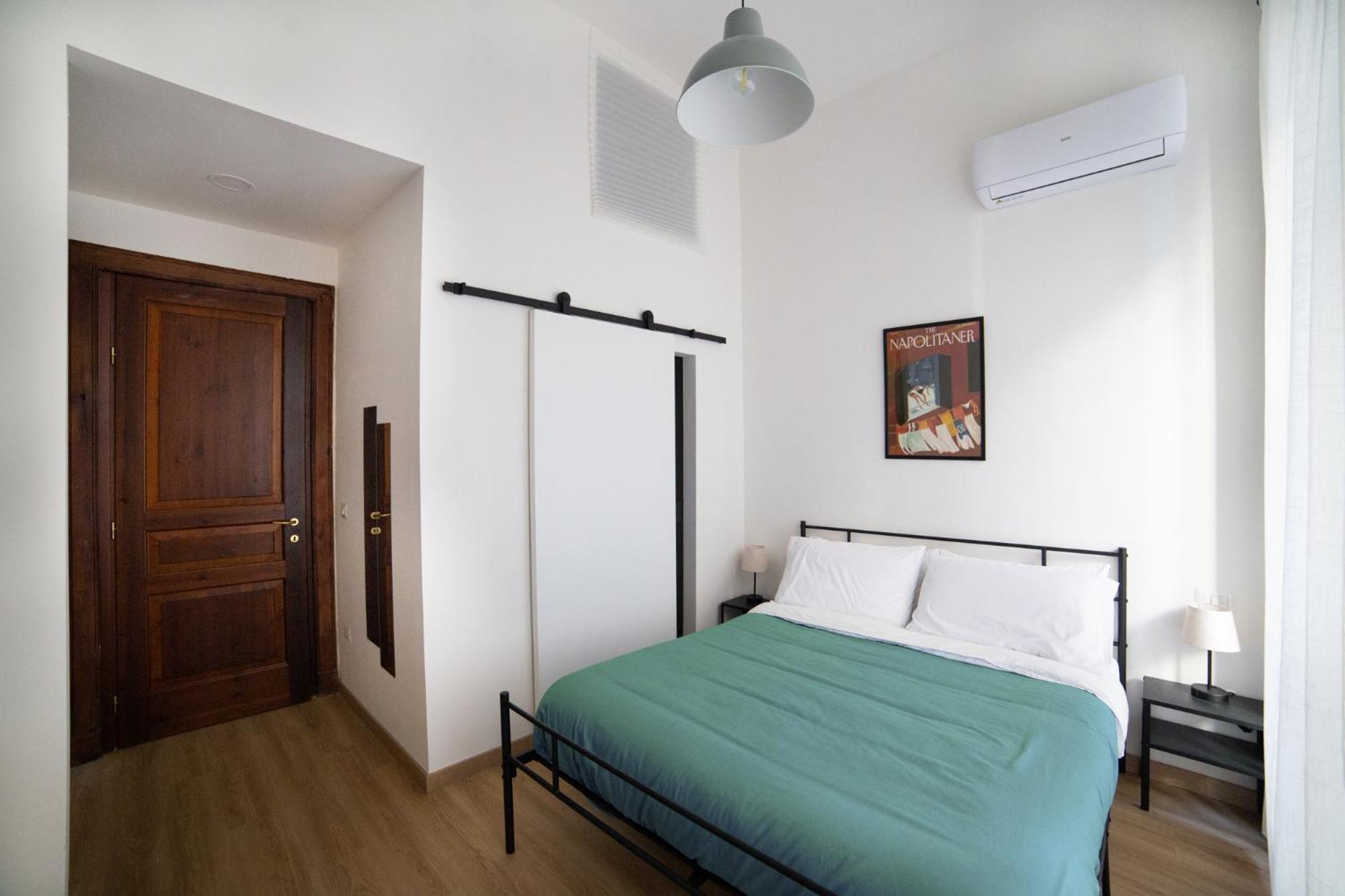 B&B 4Cella Наполи Екстериор снимка